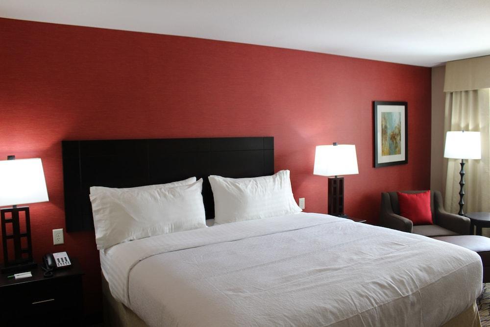 Holiday Inn Salina, an IHG Hotel Bagian luar foto